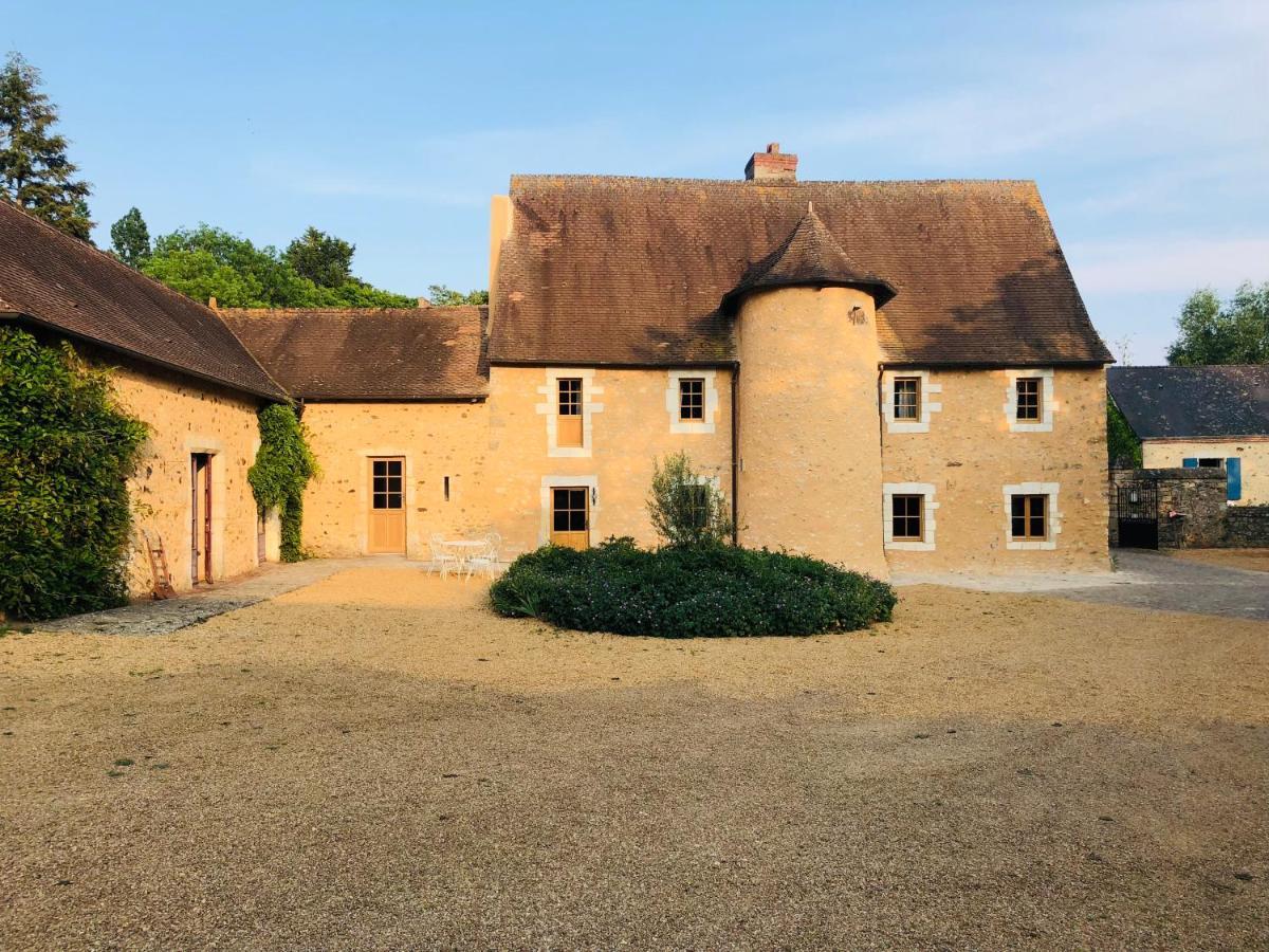 Manoir De La Basse-Cour Bed and Breakfast Asnieres-sur-Vegre Exteriör bild