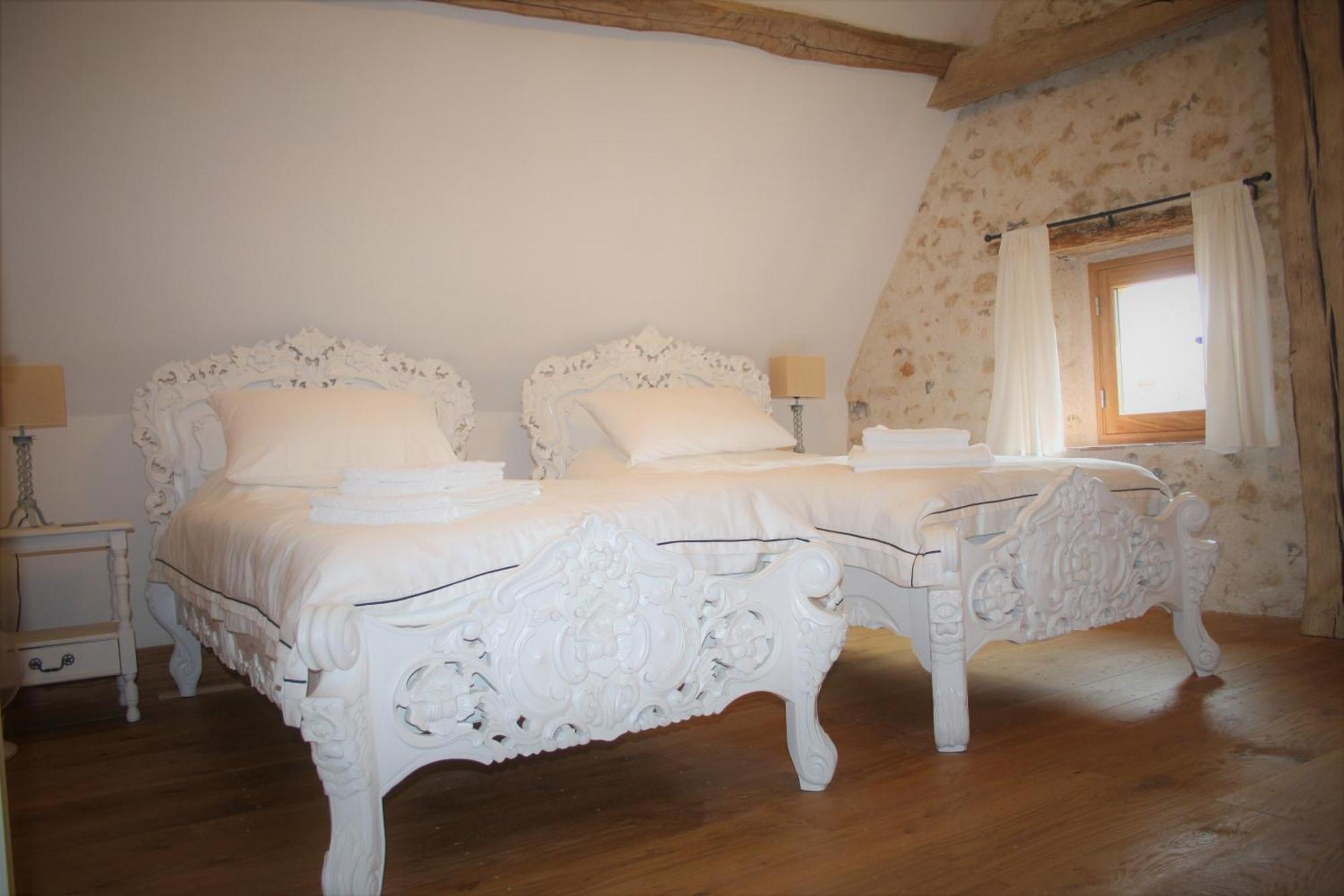 Manoir De La Basse-Cour Bed and Breakfast Asnieres-sur-Vegre Exteriör bild