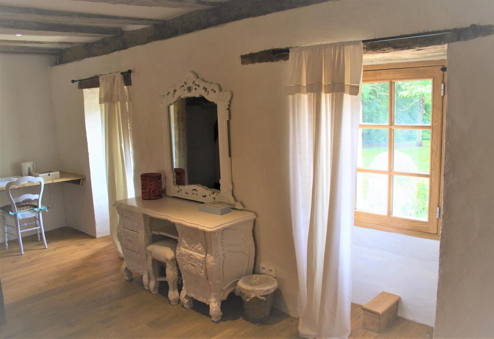 Manoir De La Basse-Cour Bed and Breakfast Asnieres-sur-Vegre Exteriör bild
