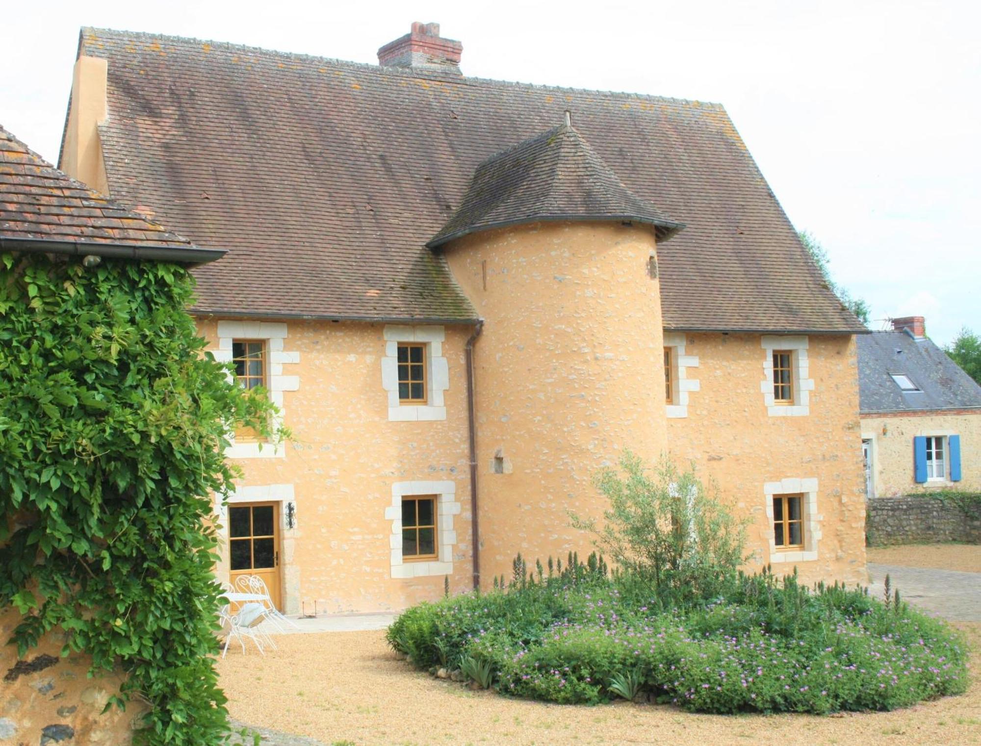 Manoir De La Basse-Cour Bed and Breakfast Asnieres-sur-Vegre Exteriör bild